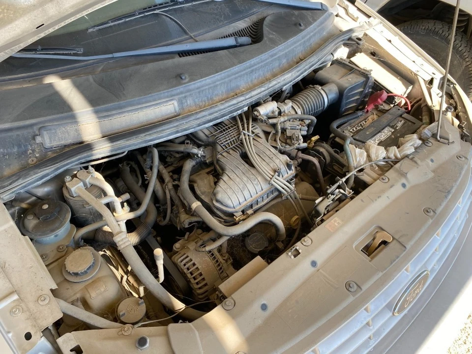 2005 Ford - Image 14 of 20