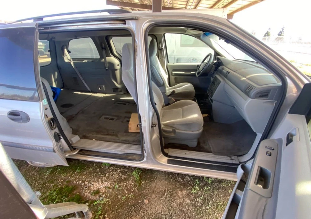 2005 Ford - Image 11 of 20