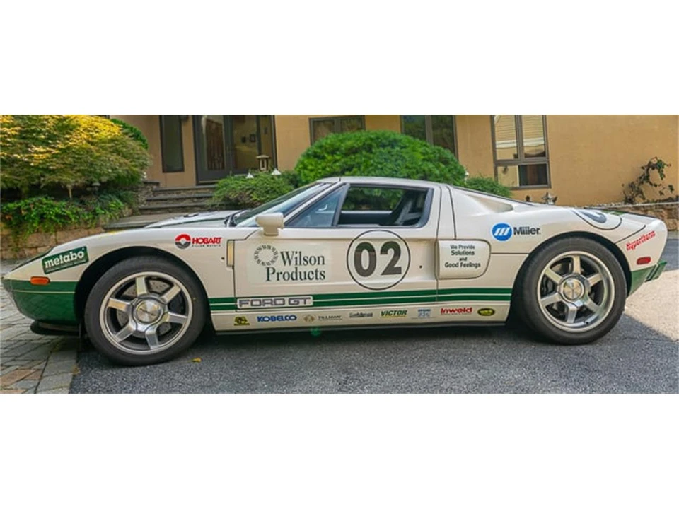 2005 Ford GT 1st Gen - Image 2 of 19