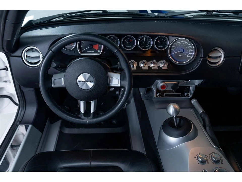 2005 Ford GT 1st Gen - Image 22 of 31