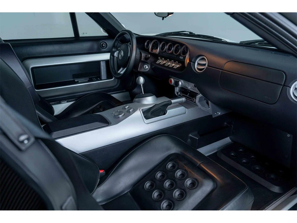 2005 Ford GT 1st Gen - Image 19 of 31