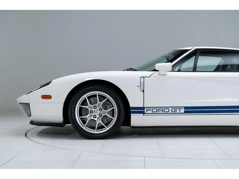 2005 Ford GT 1st Gen - Image 11 of 31