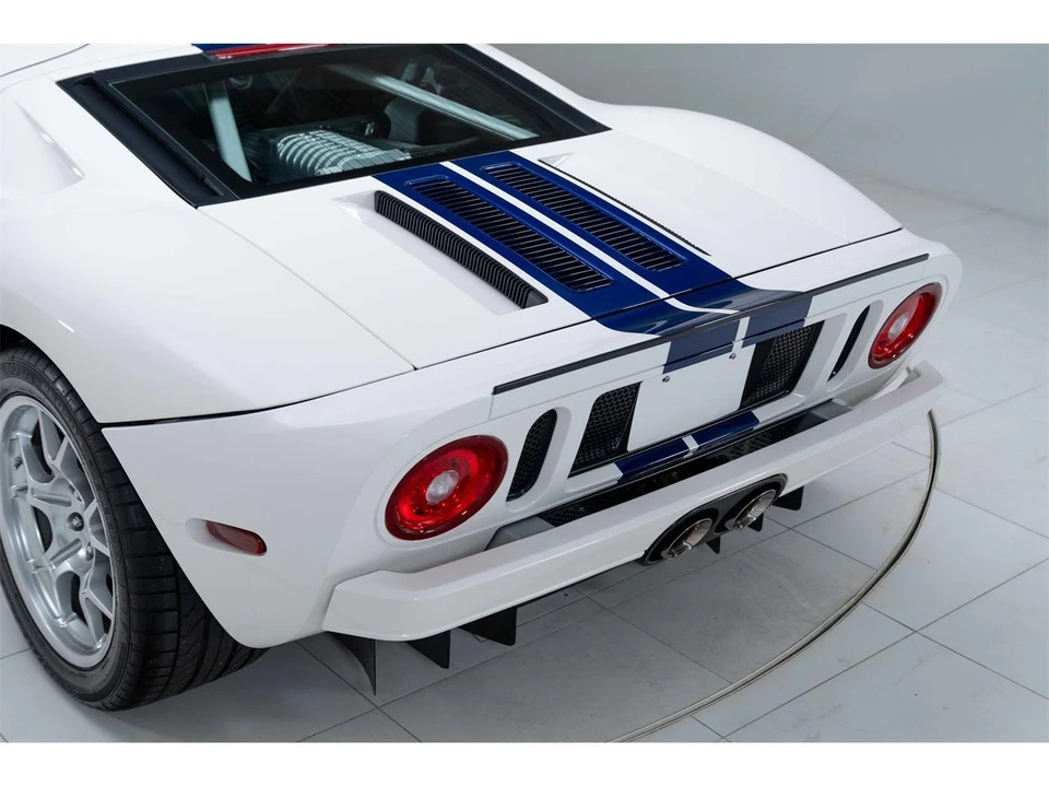 2005 Ford GT 1st Gen - Image 14 of 31