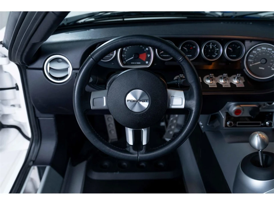 2005 Ford GT 1st Gen - Image 23 of 31