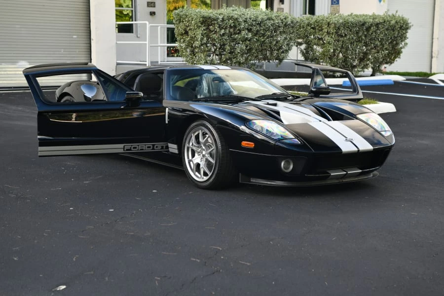 2005 Ford GT 1st Gen - Image 9 of 31