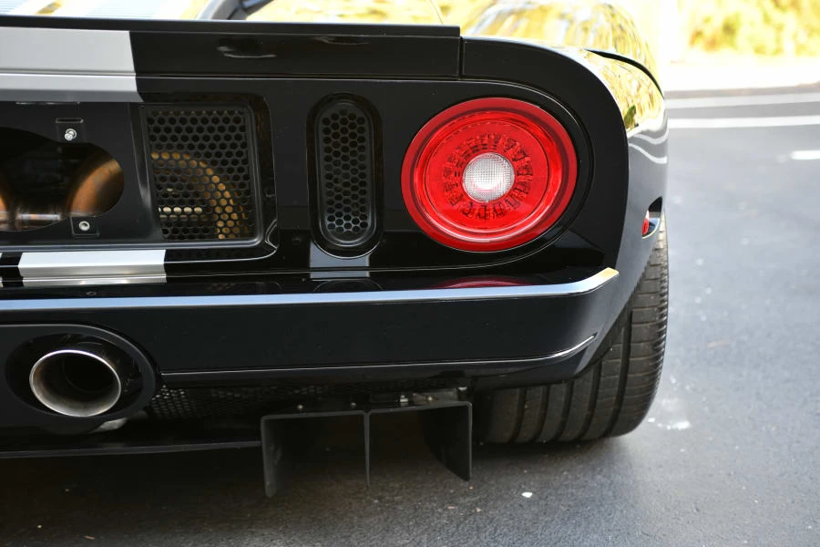 2005 Ford GT 1st Gen - Image 28 of 31