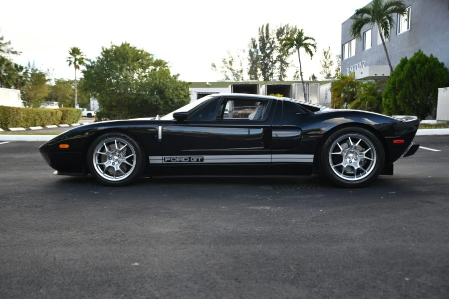 2005 Ford GT 1st Gen - Image 2 of 31
