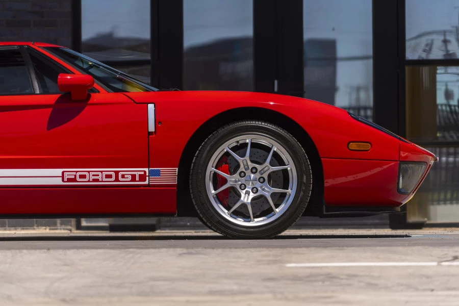 2005 Ford GT 1st Gen - Image 23 of 31