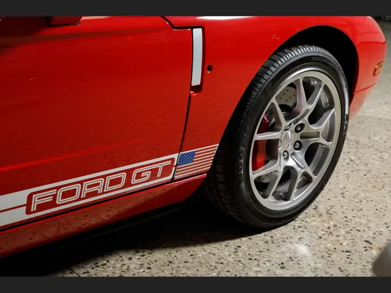 2005 Ford GT 1st Gen - Image 28 of 31
