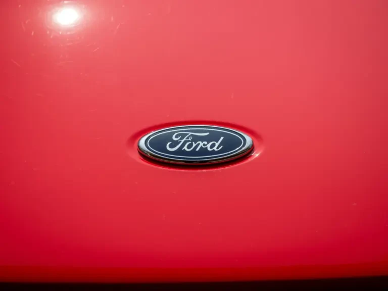 2005 Ford GT 1st Gen - Image 16 of 31