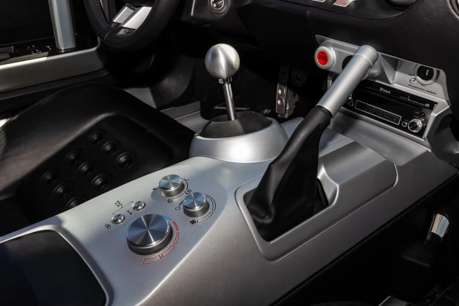 2005 Ford GT 1st Gen - Image 21 of 31