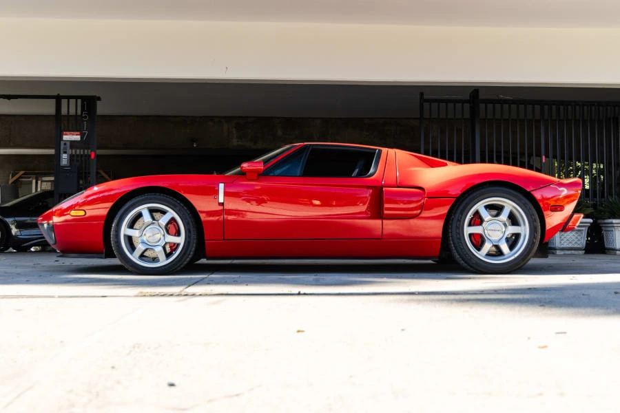 2005 Ford GT 1st Gen - Image 2 of 31