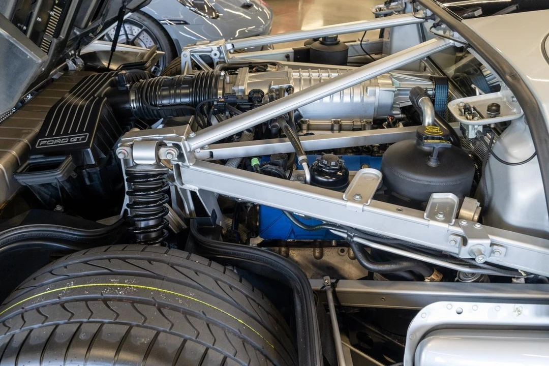2005 Ford GT 1st Gen - Image 16 of 21