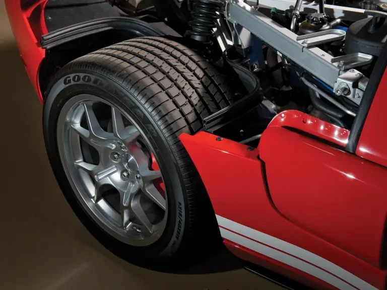 2005 Ford GT 1st Gen - Image 23 of 29