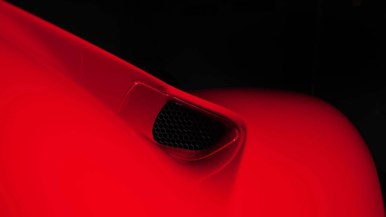 2005 Ford GT 1st Gen - Image 15 of 31