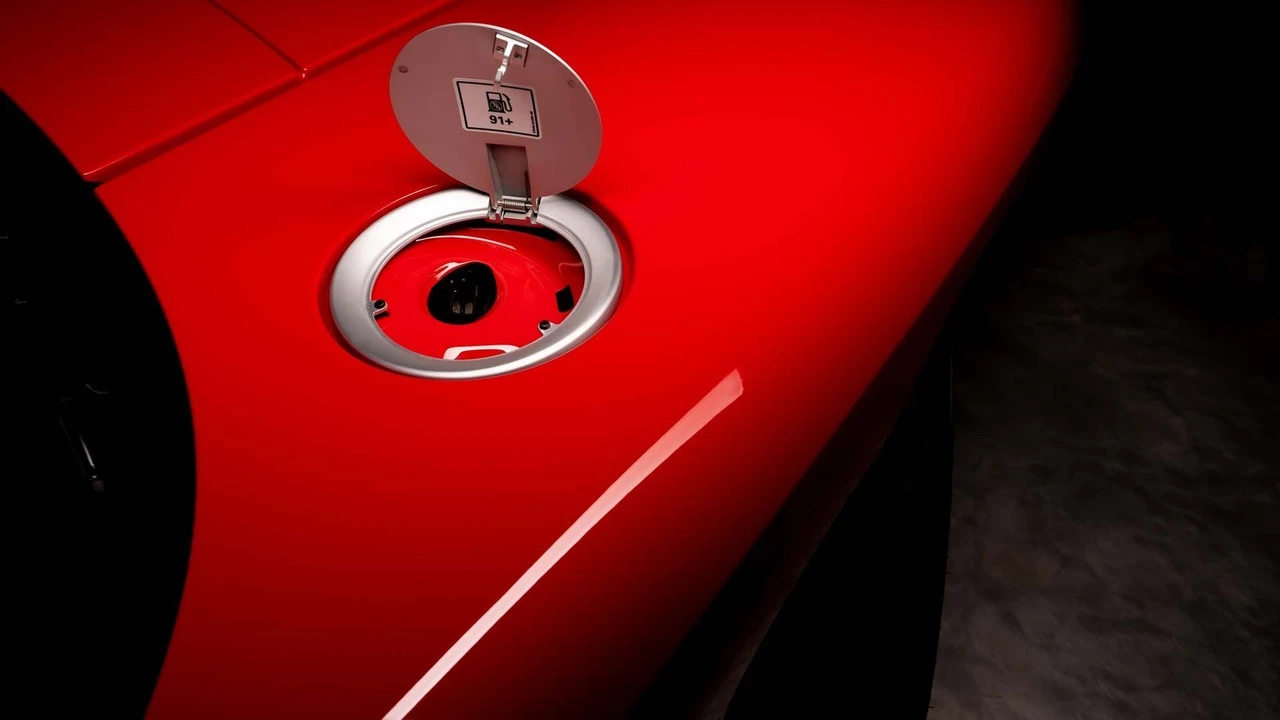 2005 Ford GT 1st Gen - Image 24 of 31