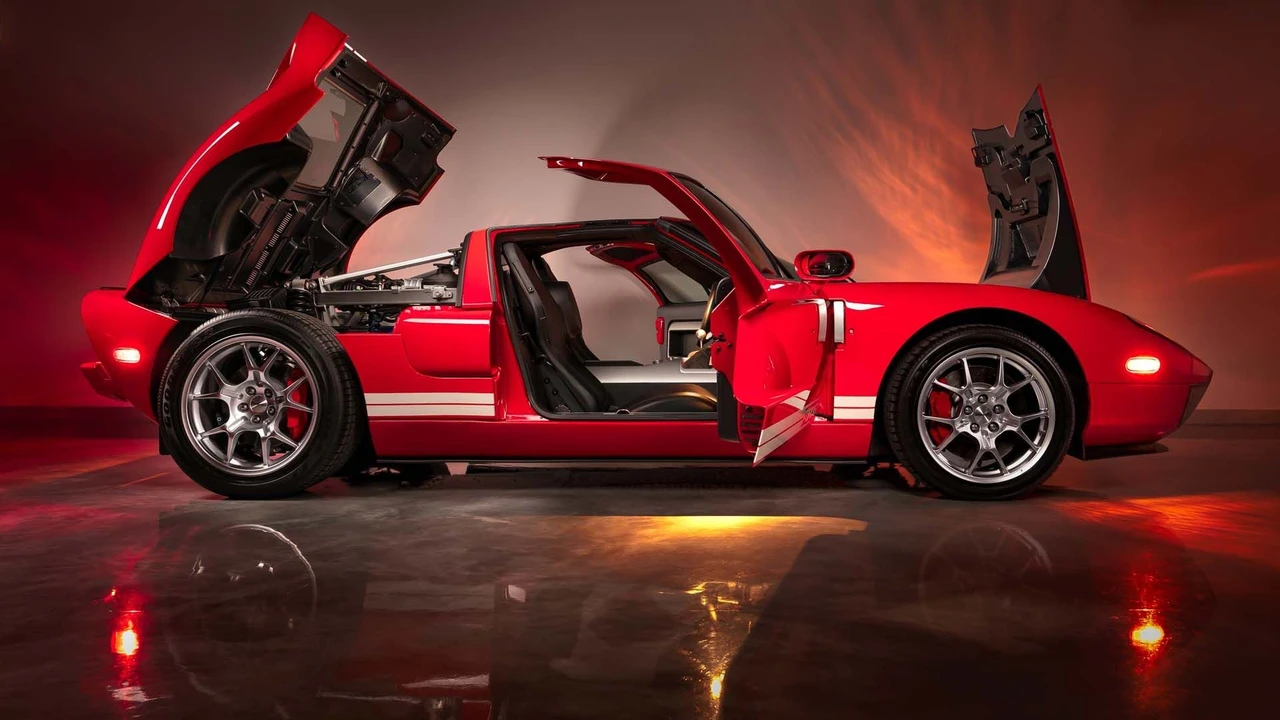 2005 Ford GT 1st Gen - Image 8 of 31