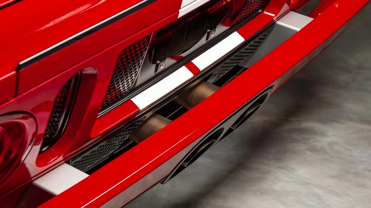 2005 Ford GT 1st Gen - Image 29 of 31