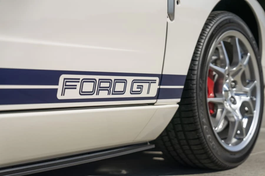 2005 Ford GT 1st Gen - Image 27 of 31