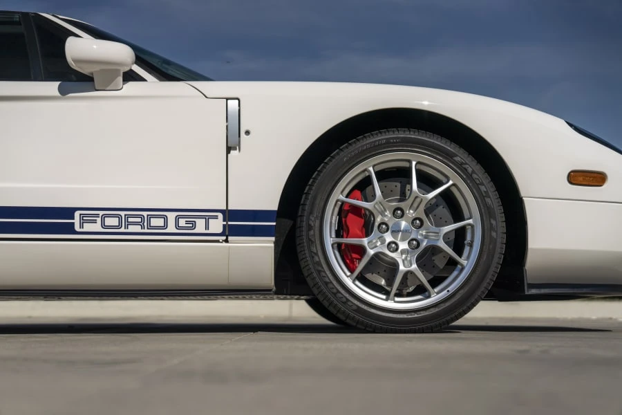 2005 Ford GT 1st Gen - Image 19 of 31