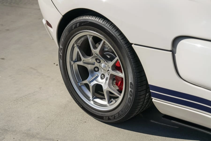 2005 Ford GT 1st Gen - Image 12 of 31