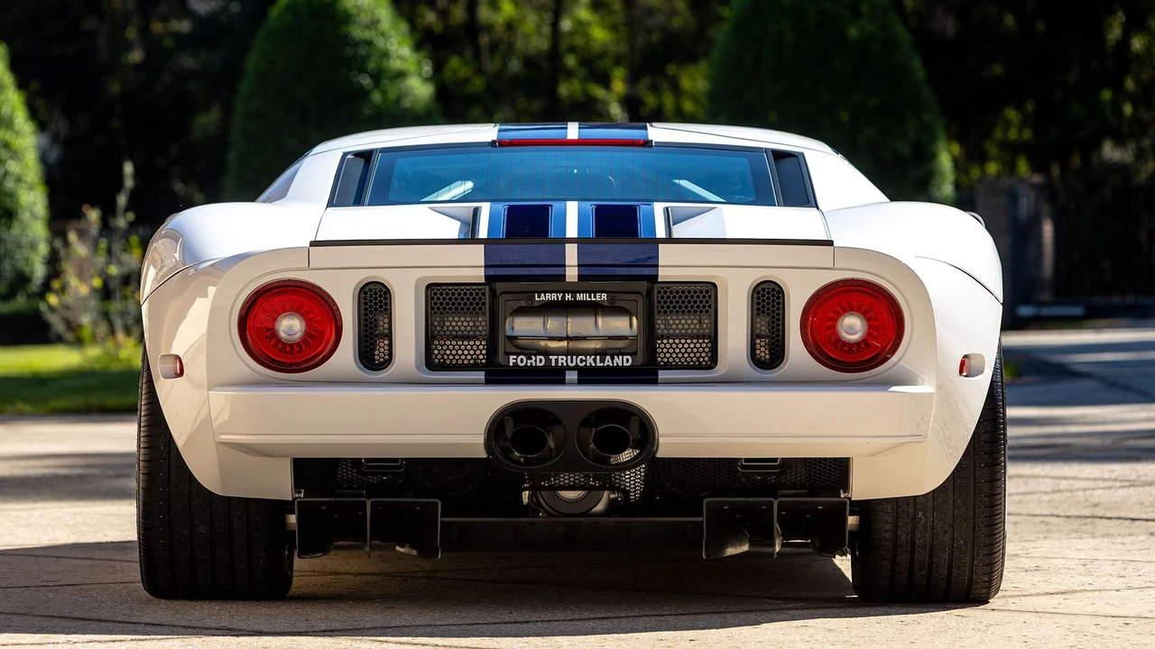 2005 Ford GT 1st Gen - Image 3 of 31