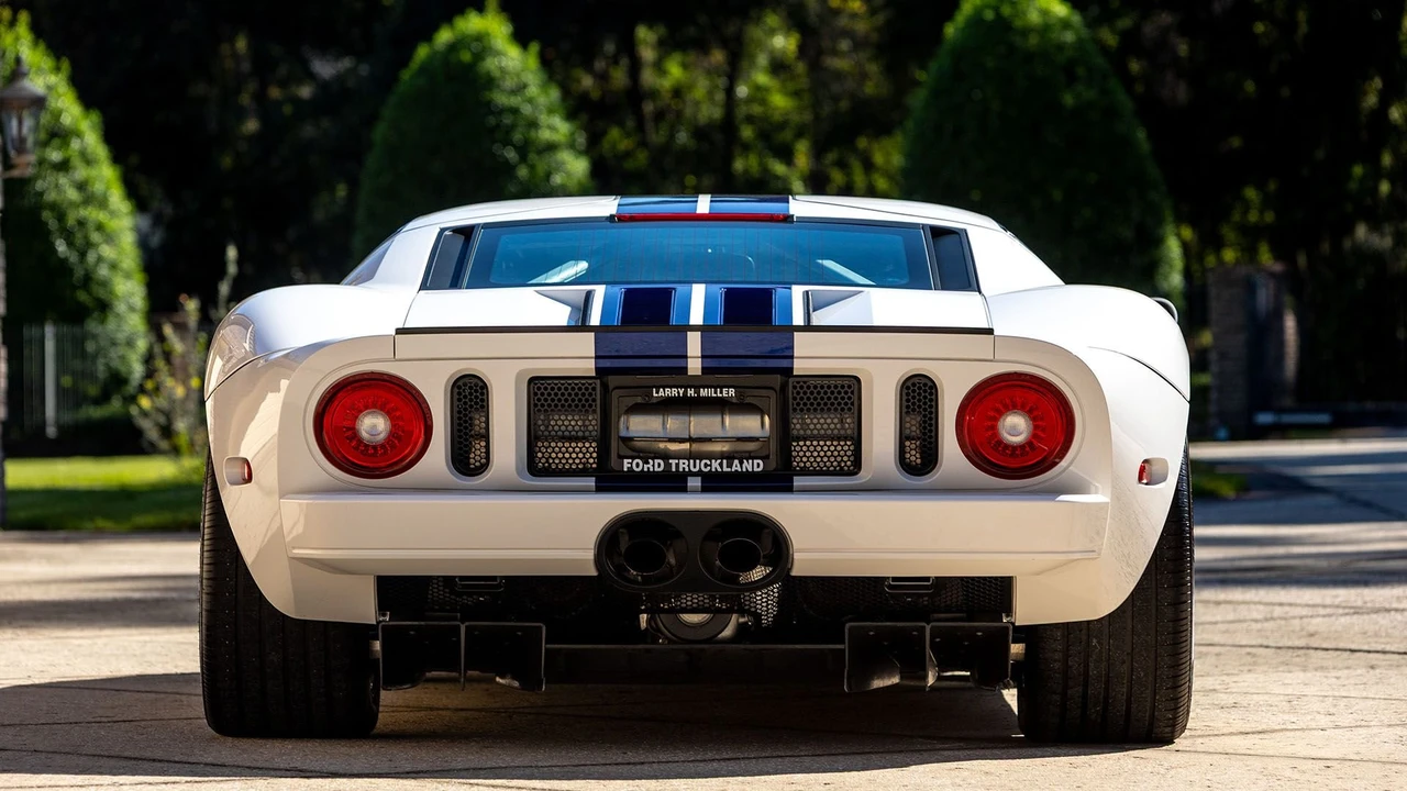 2005 Ford GT 1st Gen - Image 9 of 31