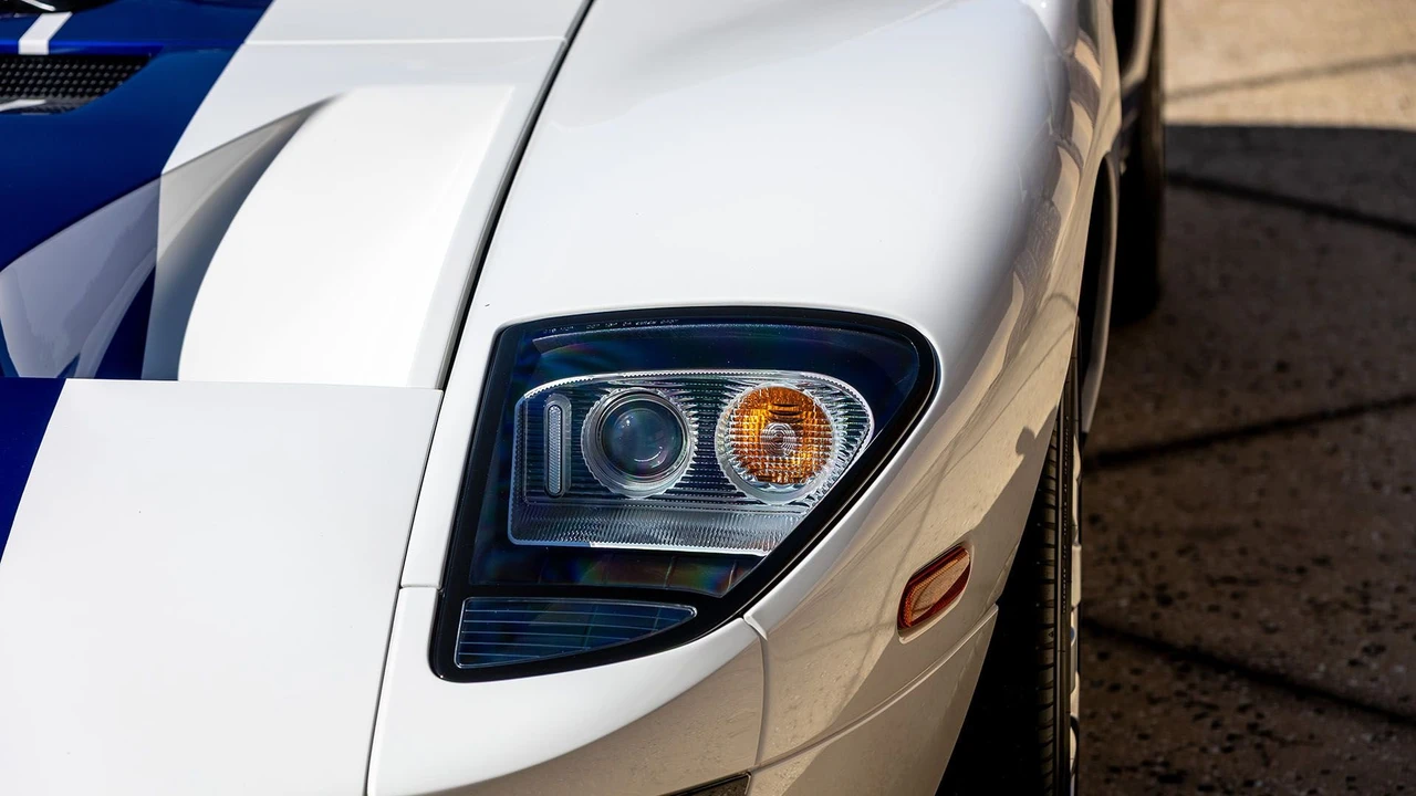 2005 Ford GT 1st Gen - Image 18 of 31