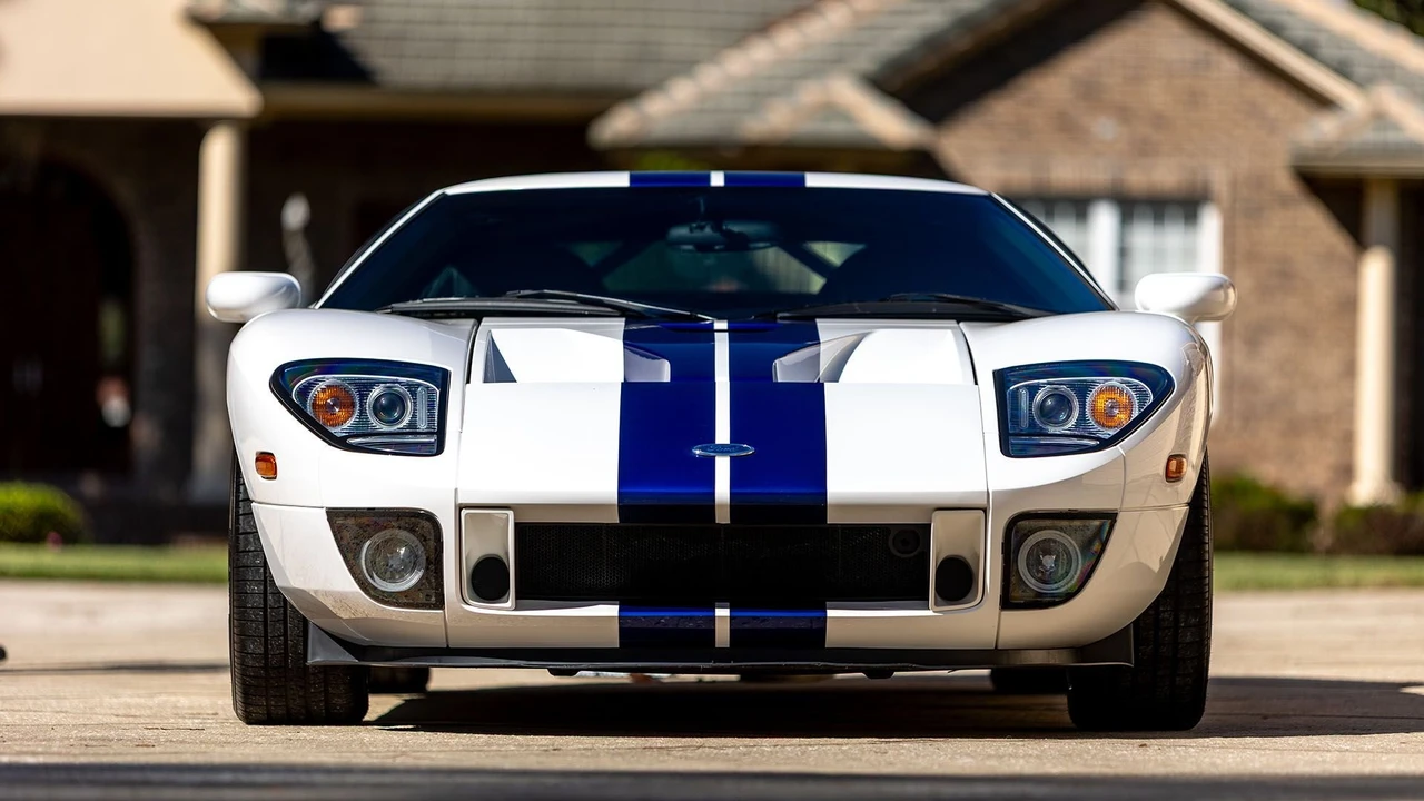 2005 Ford GT 1st Gen - Image 10 of 31