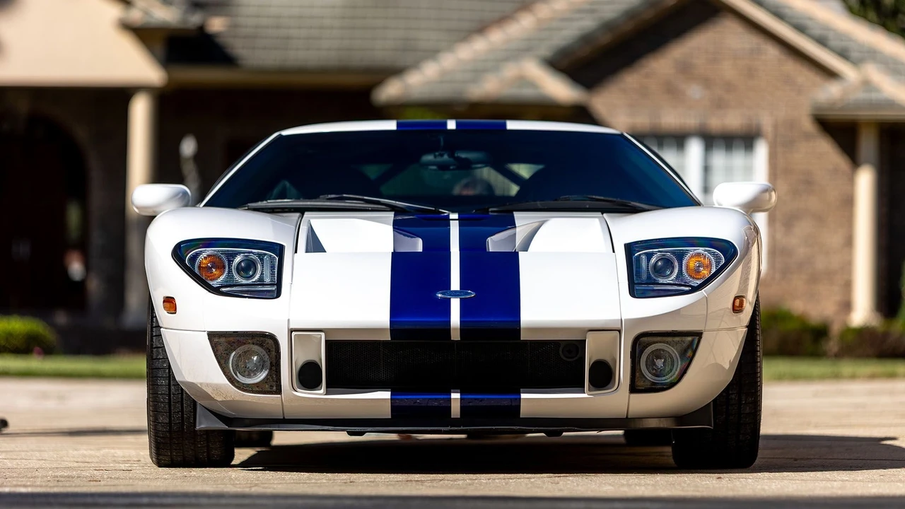 2005 Ford GT 1st Gen - Image 12 of 31