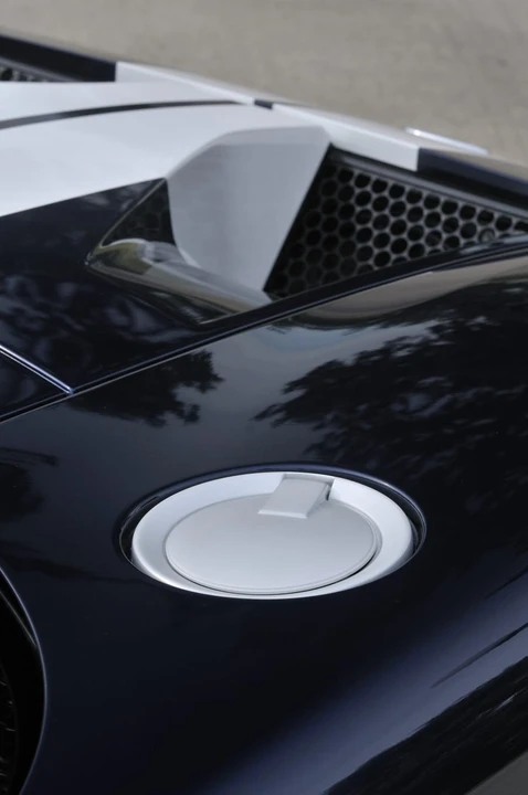 2005 Ford GT 1st Gen - Image 10 of 11