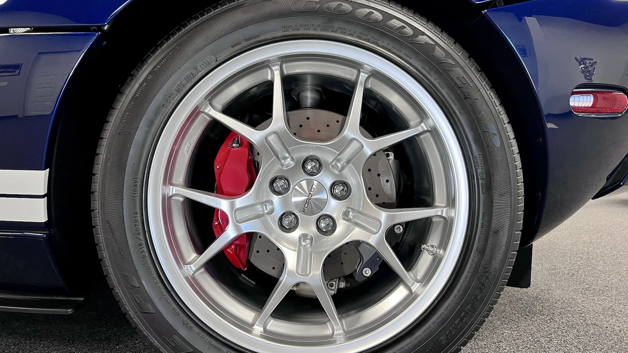2005 Ford GT 1st Gen - Image 14 of 24