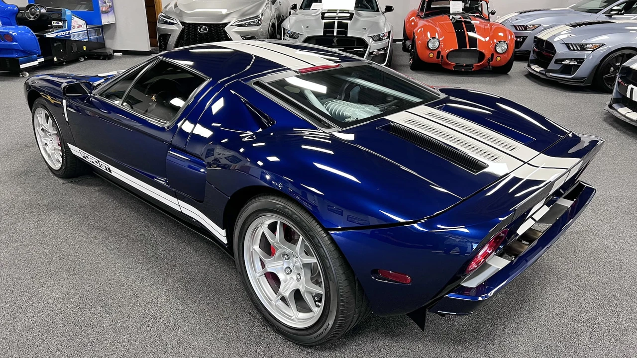 2005 Ford GT 1st Gen - Image 17 of 24