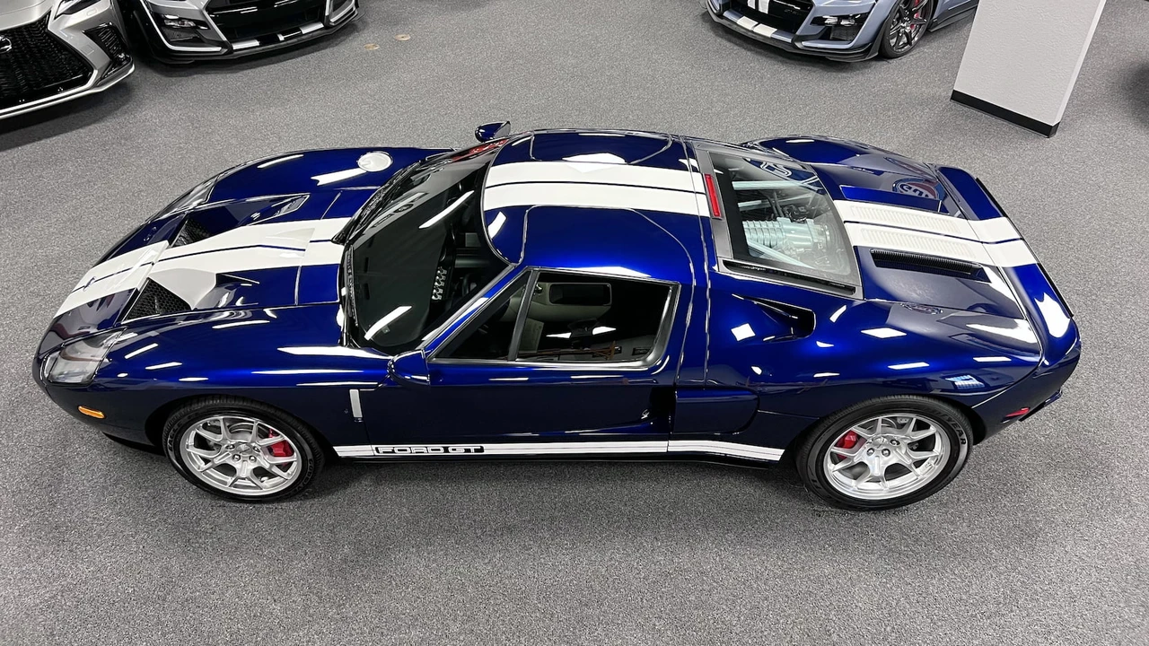 2005 Ford GT 1st Gen - Image 18 of 24