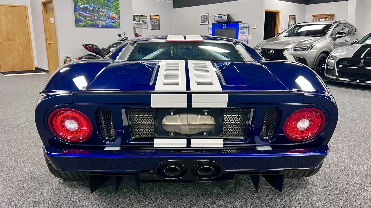 2005 Ford GT 1st Gen - Image 19 of 24
