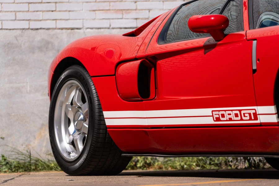 2005 Ford GT 1st Gen - Image 10 of 31