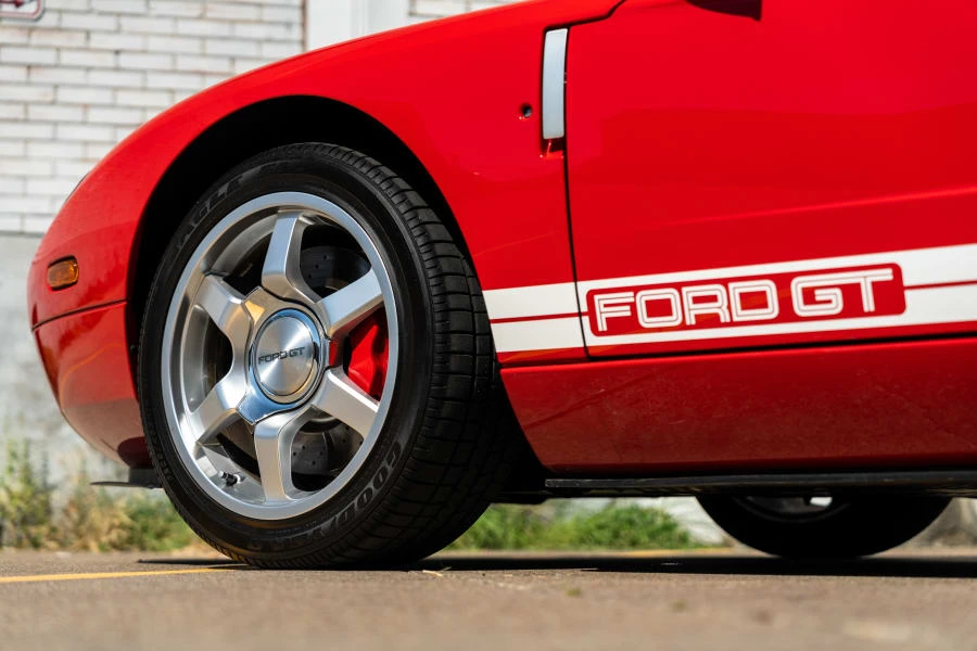 2005 Ford GT 1st Gen - Image 9 of 31