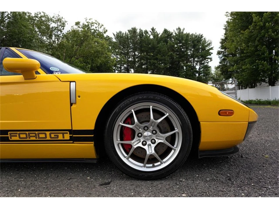 2005 Ford GT 1st Gen - Image 19 of 31