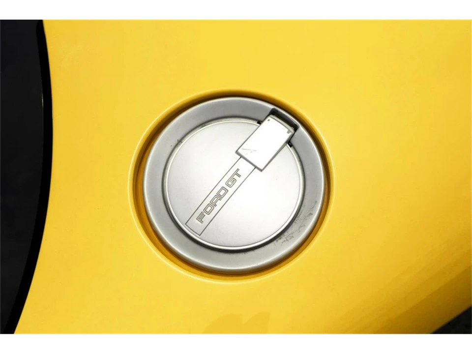 2005 Ford GT 1st Gen - Image 26 of 31
