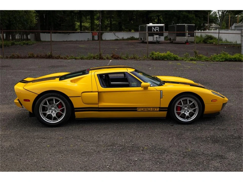 2005 Ford GT 1st Gen - Image 10 of 31