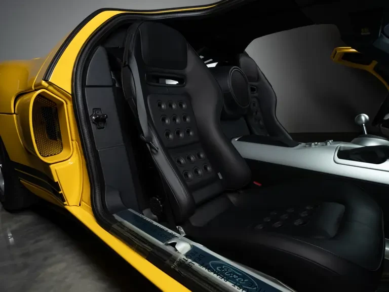 2005 Ford GT 1st Gen - Image 27 of 31