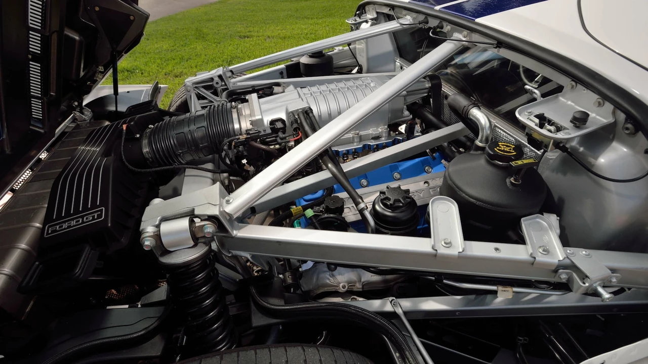 2005 Ford GT 1st Gen - Image 7 of 31