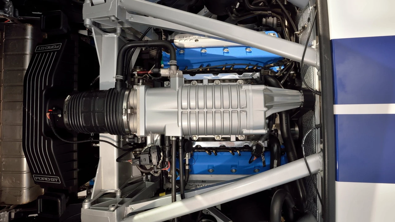 2005 Ford GT 1st Gen - Image 16 of 31