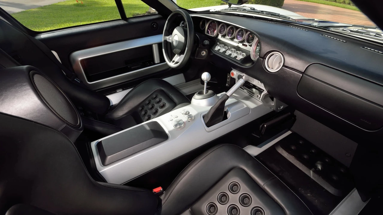 2005 Ford GT 1st Gen - Image 26 of 31