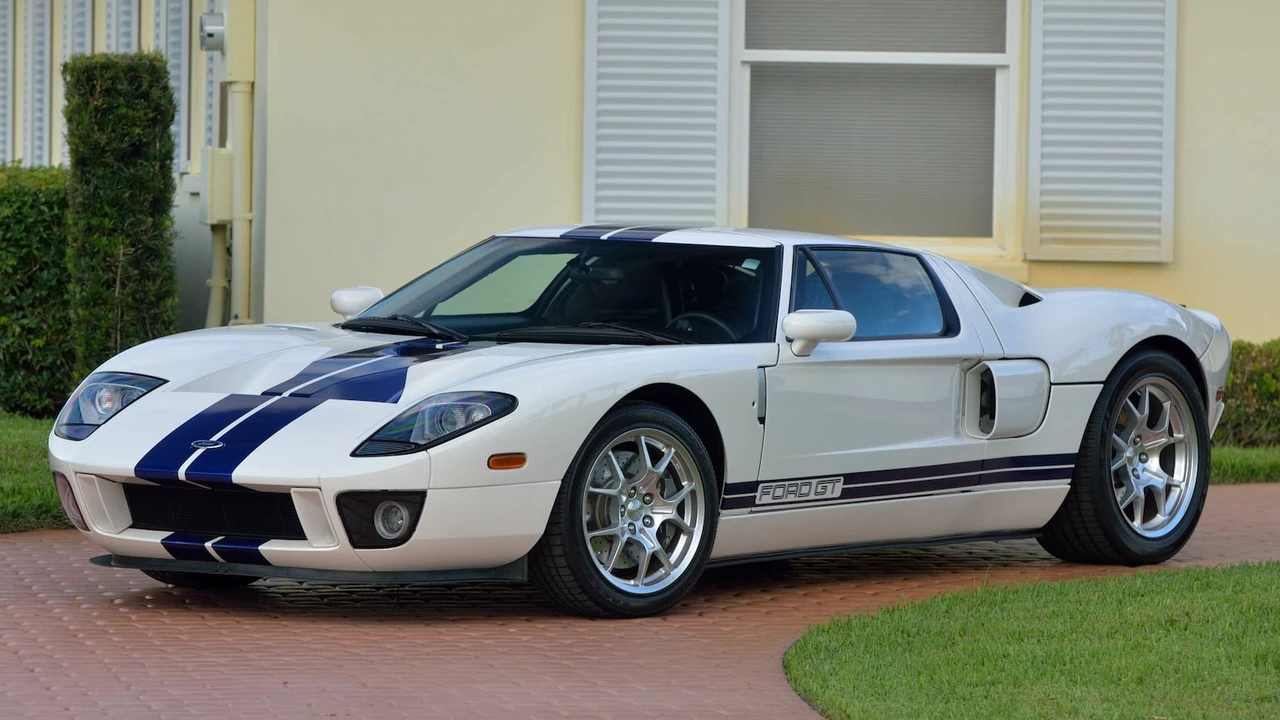 2005 Ford GT 1st Gen - Image 29 of 31