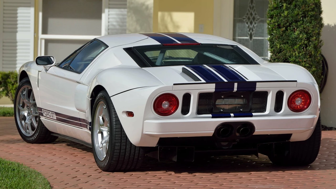 2005 Ford GT 1st Gen - Image 30 of 31