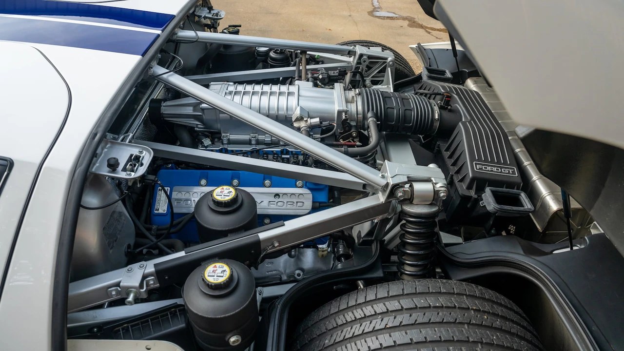 2005 Ford GT 1st Gen - Image 6 of 31