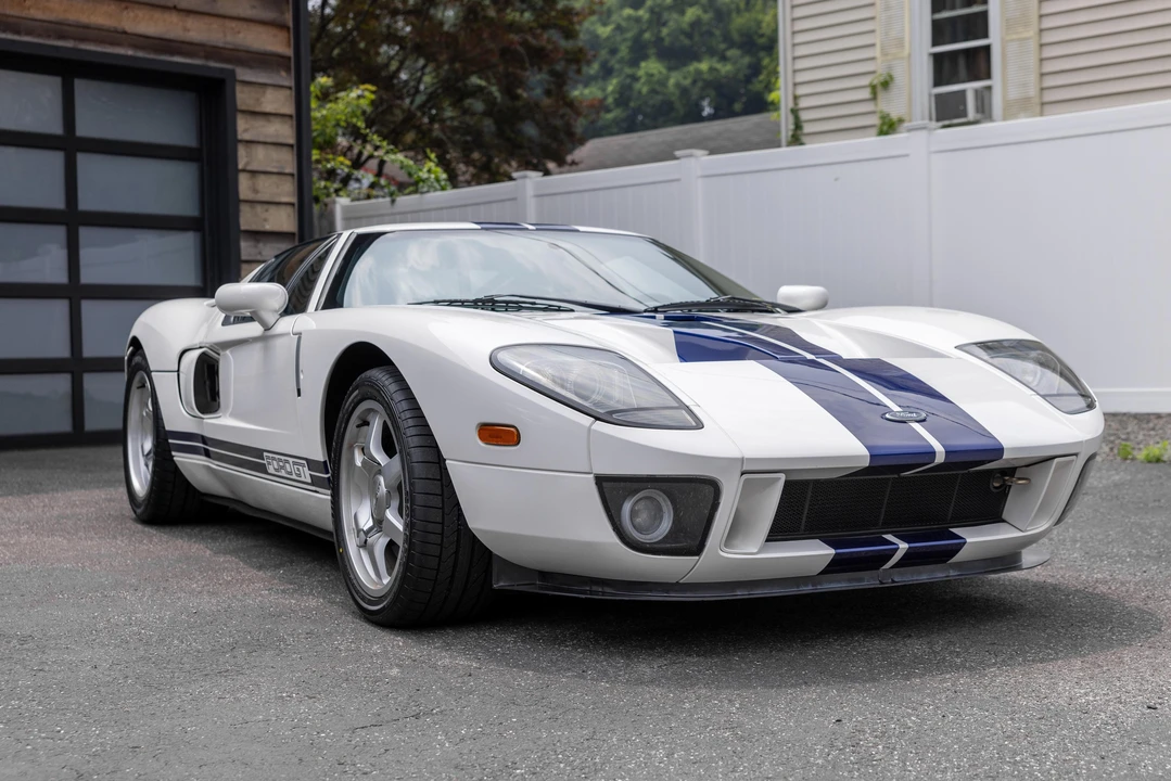 2005 Ford GT 1st Gen - Image 8 of 31