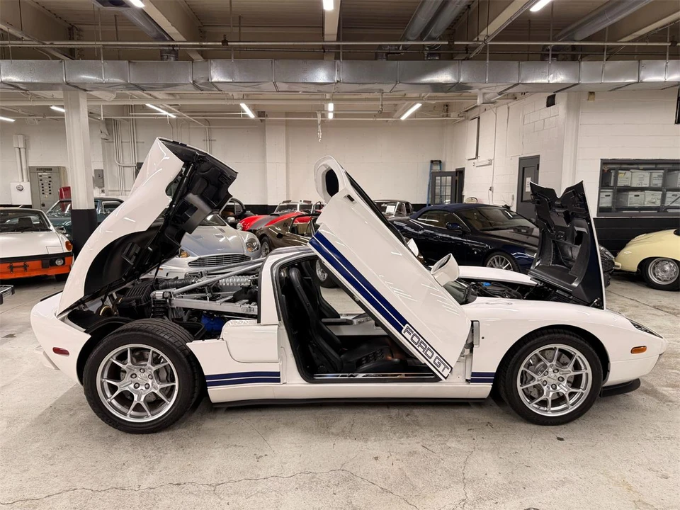 2005 Ford GT 1st Gen - Image 31 of 31