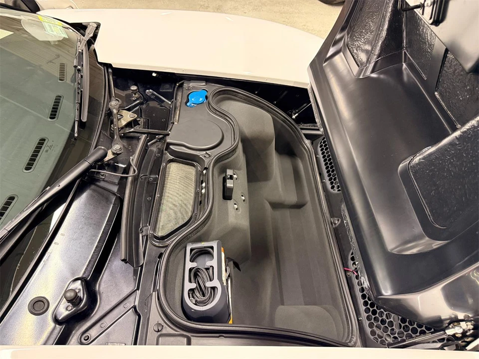 2005 Ford GT 1st Gen - Image 19 of 31